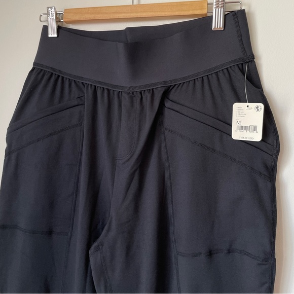 NEW Free People High Fives Joggers In Black - Picture 15 of 16